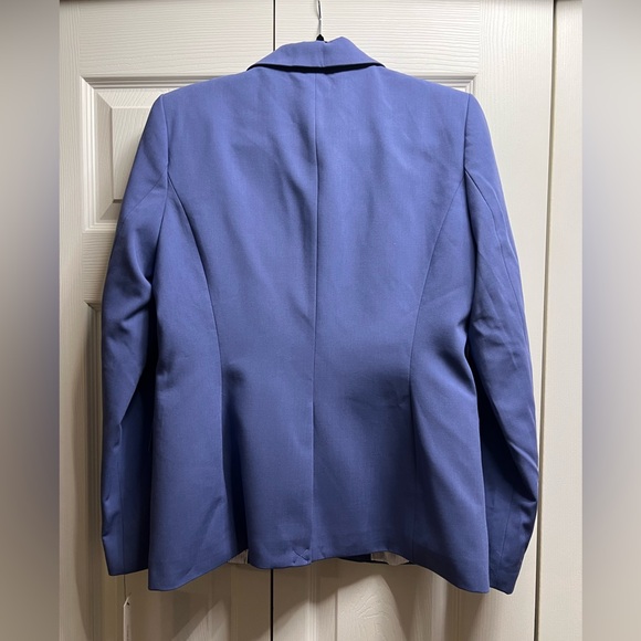 Women's One-Button Blazer - Picture 5 of 6